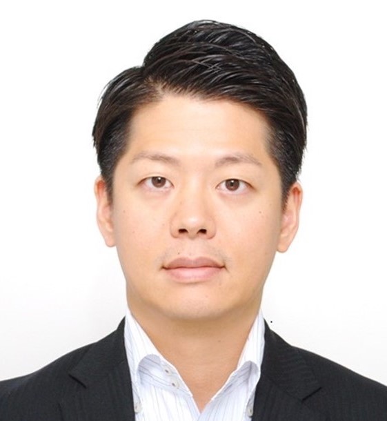 加藤 輝
